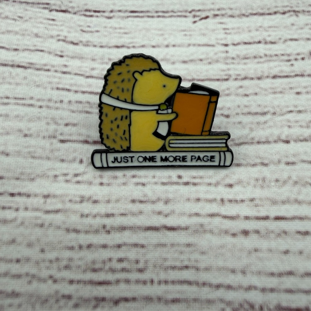 Hedgehog Reading Enamel Pin